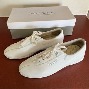 Easy Spirit Sneakers Woman’s 9.5 White Leather Sneaker shoes Lace up Sho…